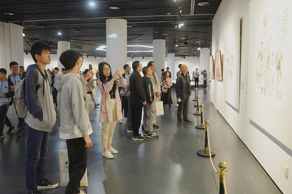 04、展厅现场.jpg